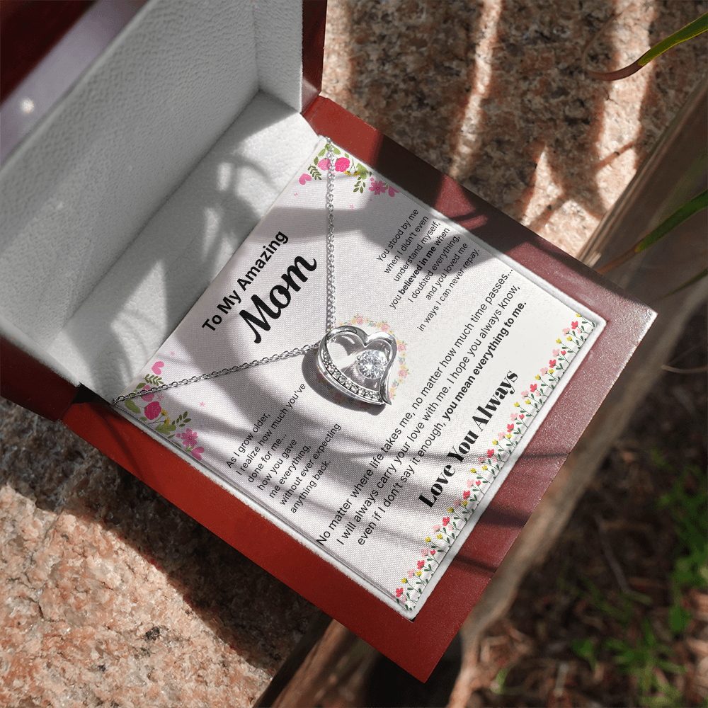 To My Amazing Mom - Heart Necklace Gift